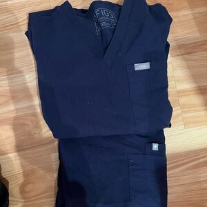 Figs Deep Blue Scrub Set